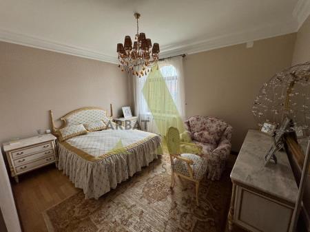 Фото Отдельный дом, 10 комн, 1000м²