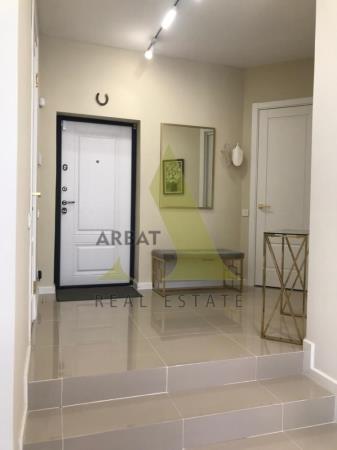 Фото Квартира, 3 комн, 97 м², 1/3 эт.
