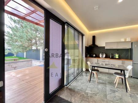 Фото Отдельный дом, 8 комн, 350м²