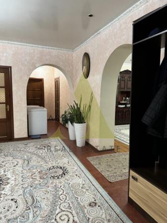 Фото Отдельный дом, 5 комн, 253м²