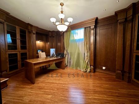 Фото Отдельный дом, 8 комн, 750м²