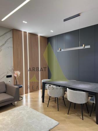 Фото Квартира, 4 комн, 180 м²