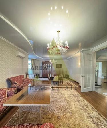Фото Отдельный дом, 8 комн, 300м²