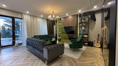 Фото Отдельный дом, 6 комн, 306м²