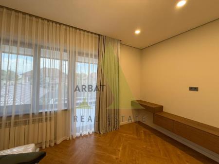 Фото Отдельный дом, 4 комн, 228м²