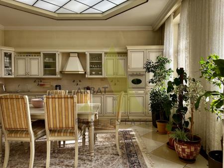 Фото Отдельный дом, 10 комн, 1000м²