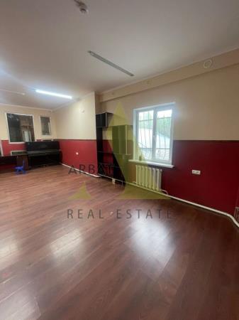 Фото Офисы, медцентры и аптеки, образование, 550 м²