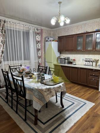 Фото Отдельный дом, 5 комн, 253м²