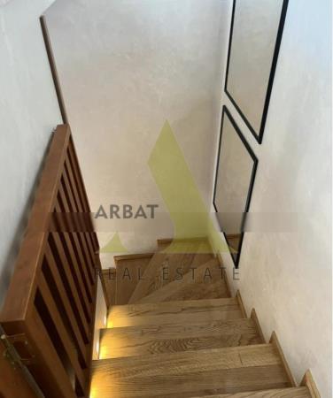 Фото Квартира, 7 комн, 370 м², 4 эт.