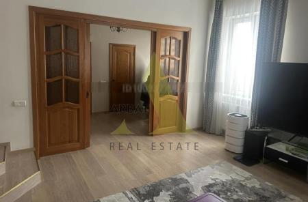 Фото Отдельный дом, 7 комн, 280м²