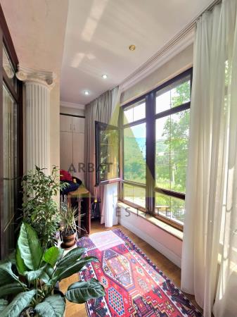 Фото Квартира, 8 комн, 433 м², 3/4 эт., 2011 г.п.