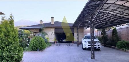 Фото Отдельный дом, 9 комн, 650м²