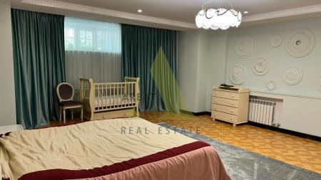 Фото Отдельный дом, 7 комн, 650м²