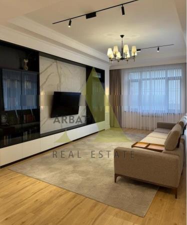 Фото Отдельный дом, 6 комн, 450м²
