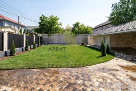 Фото Отдельный дом, 7 комн, 300м²