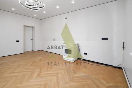 Фото Отдельный дом, 7 комн, 300м²