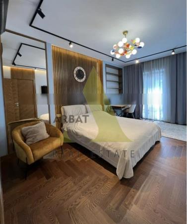 Фото Квартира, 7 комн, 370 м², 4 эт.