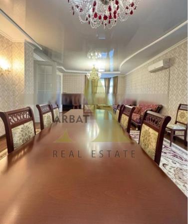 Фото Отдельный дом, 8 комн, 300м²