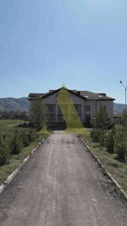 Фото Отдельный дом, 30 комн, 2500м²