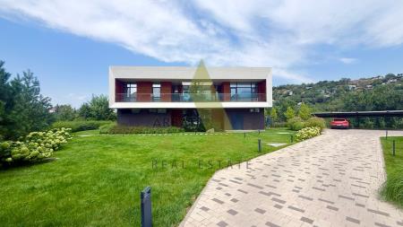 Фото Отдельный дом, 6 комн, 400м²