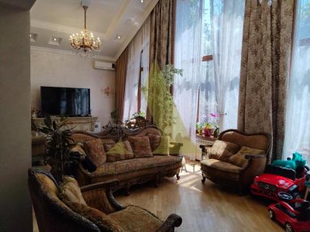 Фото Отдельный дом, 9 комн, 399м²