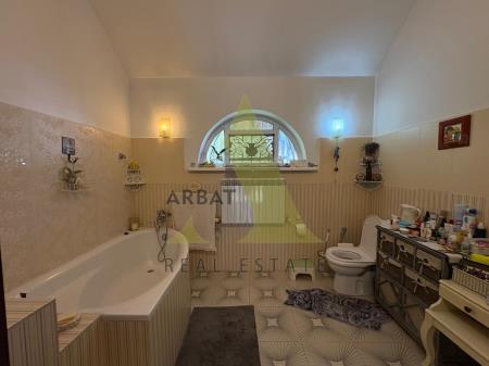 Фото Отдельный дом, 6 комн, 300м²