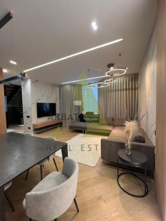 Фото Квартира, 4 комн, 180 м²