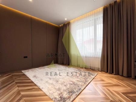 Фото Отдельный дом, 8 комн, 350м²
