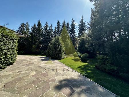 Фото Отдельный дом, 7 комн, 842м²