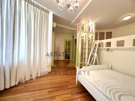 Фото Отдельный дом, 5 комн, 365м²