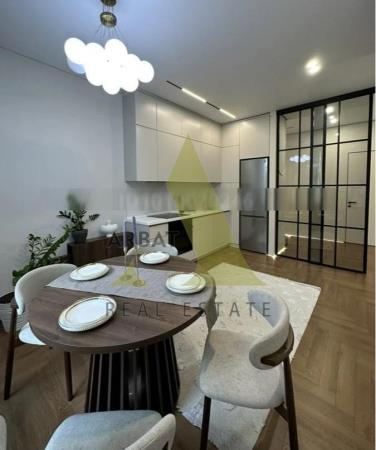 Фото Квартира, 3 комн, 70 м², 8/33 эт.