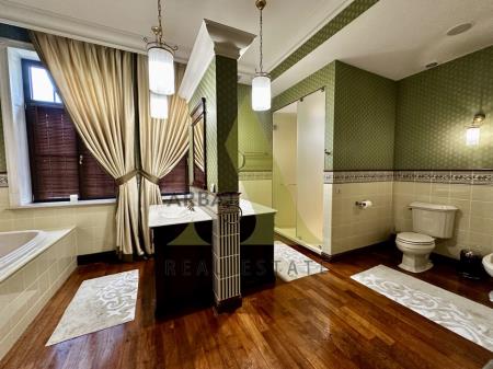 Фото Отдельный дом, 8 комн, 750м²