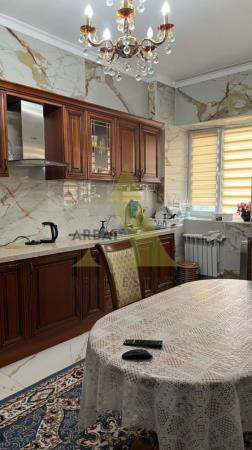 Фото Дом, 10 комн, 560м²