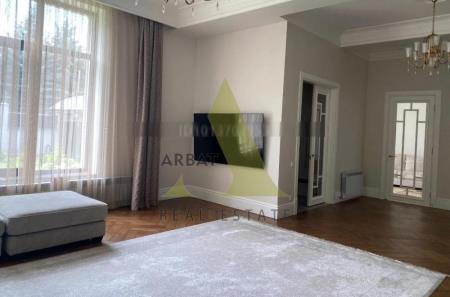 Фото Отдельный дом, 8 комн, 300м²