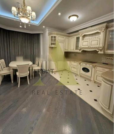 Фото Отдельный дом, 5 комн, 365м²
