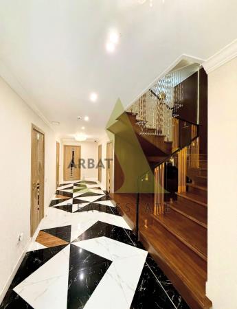 Фото Отдельный дом, 6 комн, 500м²