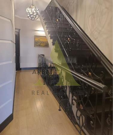 Фото Отдельный дом, 6 комн, 340м²