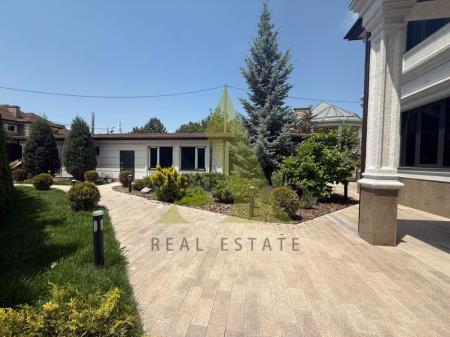 Фото Отдельный дом, 4 комн, 228м²